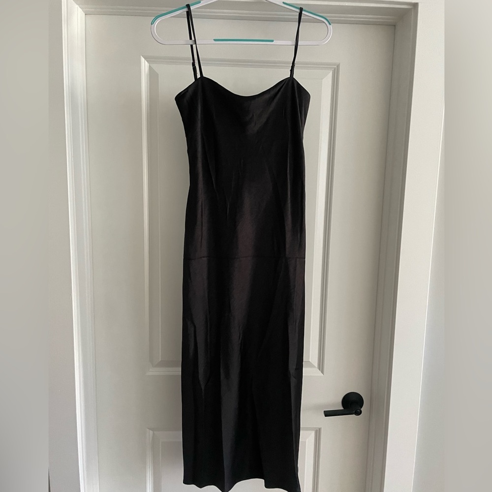 Hello Molly Midi Dress